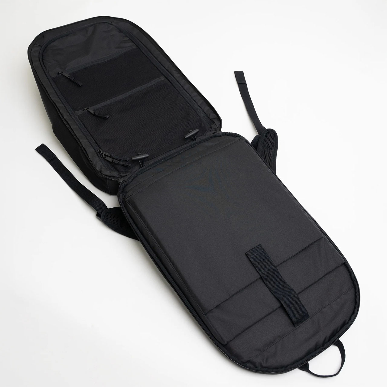 GOT BAG Hybrid Pack schwarz aufgeklappt
