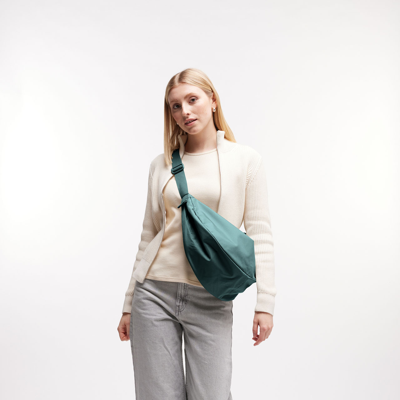 GOT BAG Moon Bag large sea teal Model 2