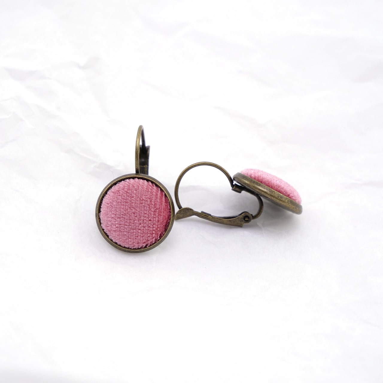 Ohrring Samt rosa Seite